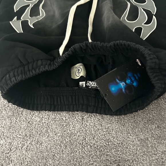 Hellstar Flame Shorts - Picture 4 of 12